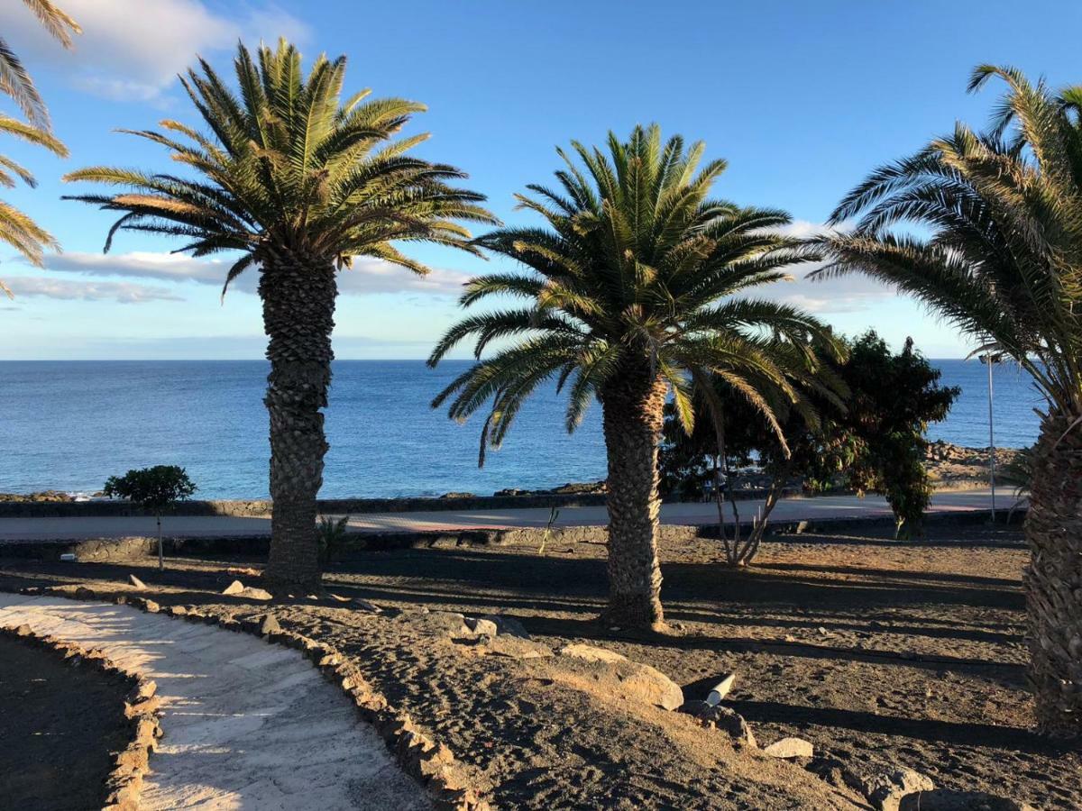Luxury Casa Playa Roca Bord De Mer Costa Teguise Esterno foto